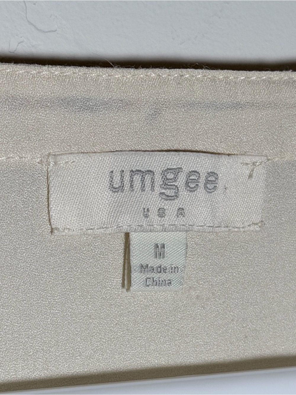Umgee Cream Tunic with Navy and Coral Embroidery - Picture 2 of 6